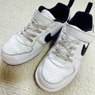 ナイキ(NIKE)のNIKE １９　キッズスニーカー(スニーカー)