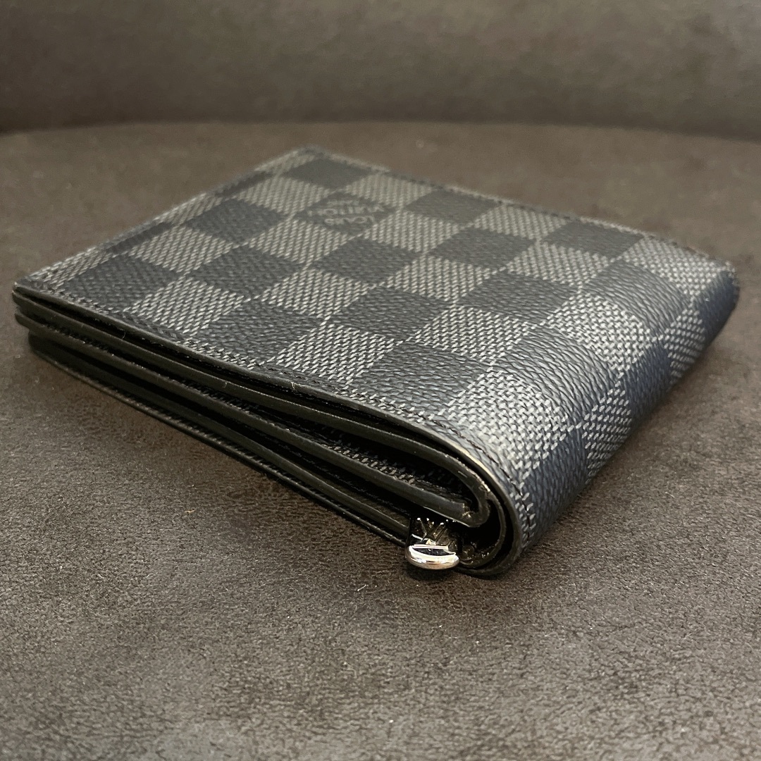 LOUIS VUITTON(ルイヴィトン)のN60053 ポルトフォイユ・アメリゴ NM ダミエグラフィット　ルイヴィトン メンズのファッション小物(折り財布)の商品写真