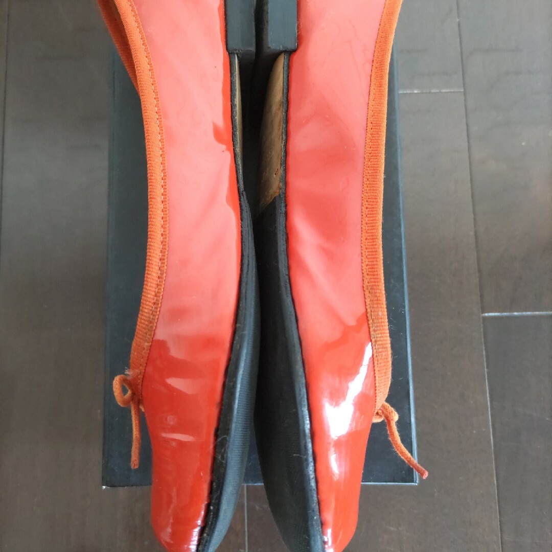 repetto(レペット)のレペット　エナメル　バレエシューズ　オレンジ　37.5 レディースの靴/シューズ(バレエシューズ)の商品写真