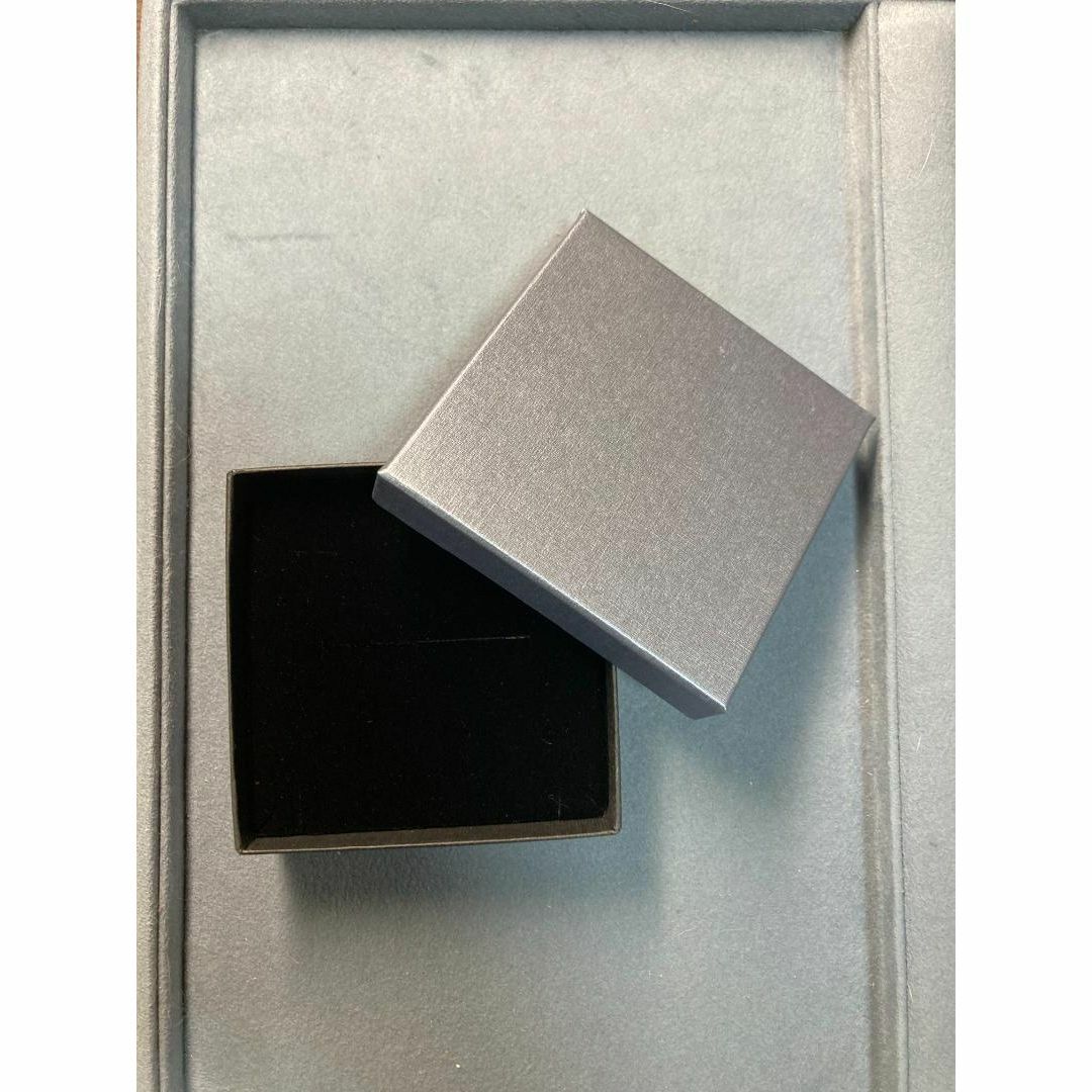 新品未使用 k18ブラックダイヤモンドピアス 計0.9ct