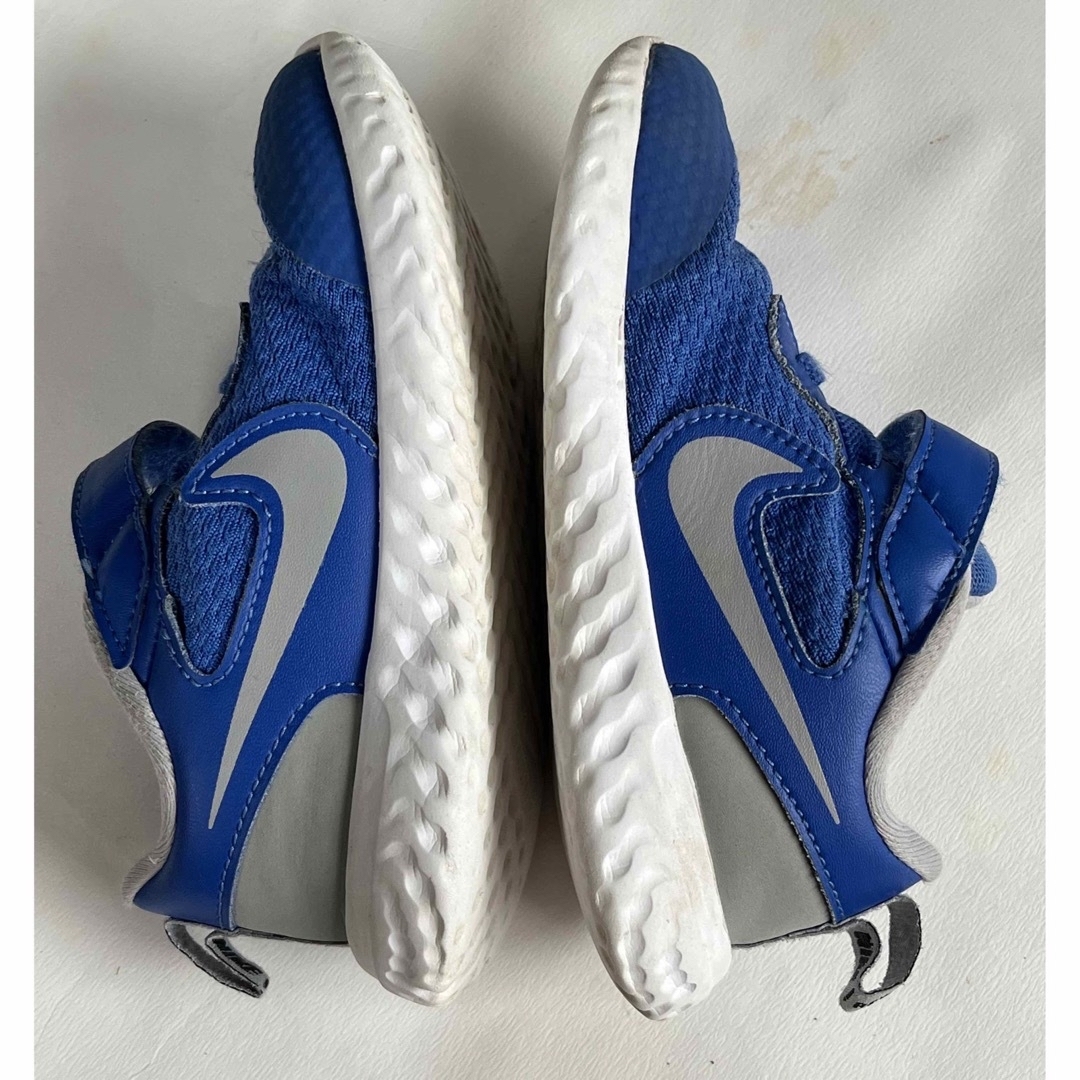 NIKE(ナイキ)のNIKE レボリューション　15 キッズ/ベビー/マタニティのキッズ靴/シューズ(15cm~)(スニーカー)の商品写真