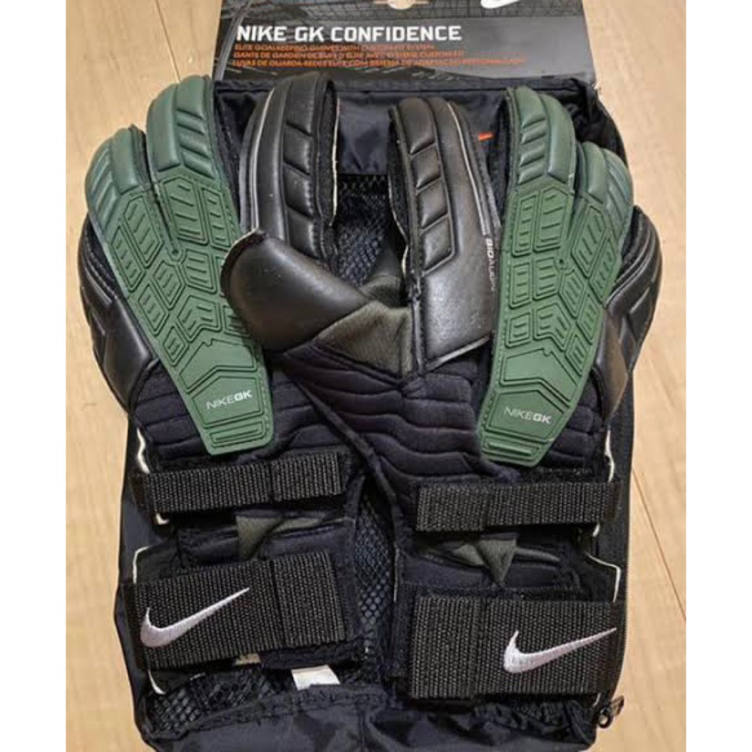 NIKE GK CONFIDENCE キーパーグローブ | フリマアプリ ラクマ