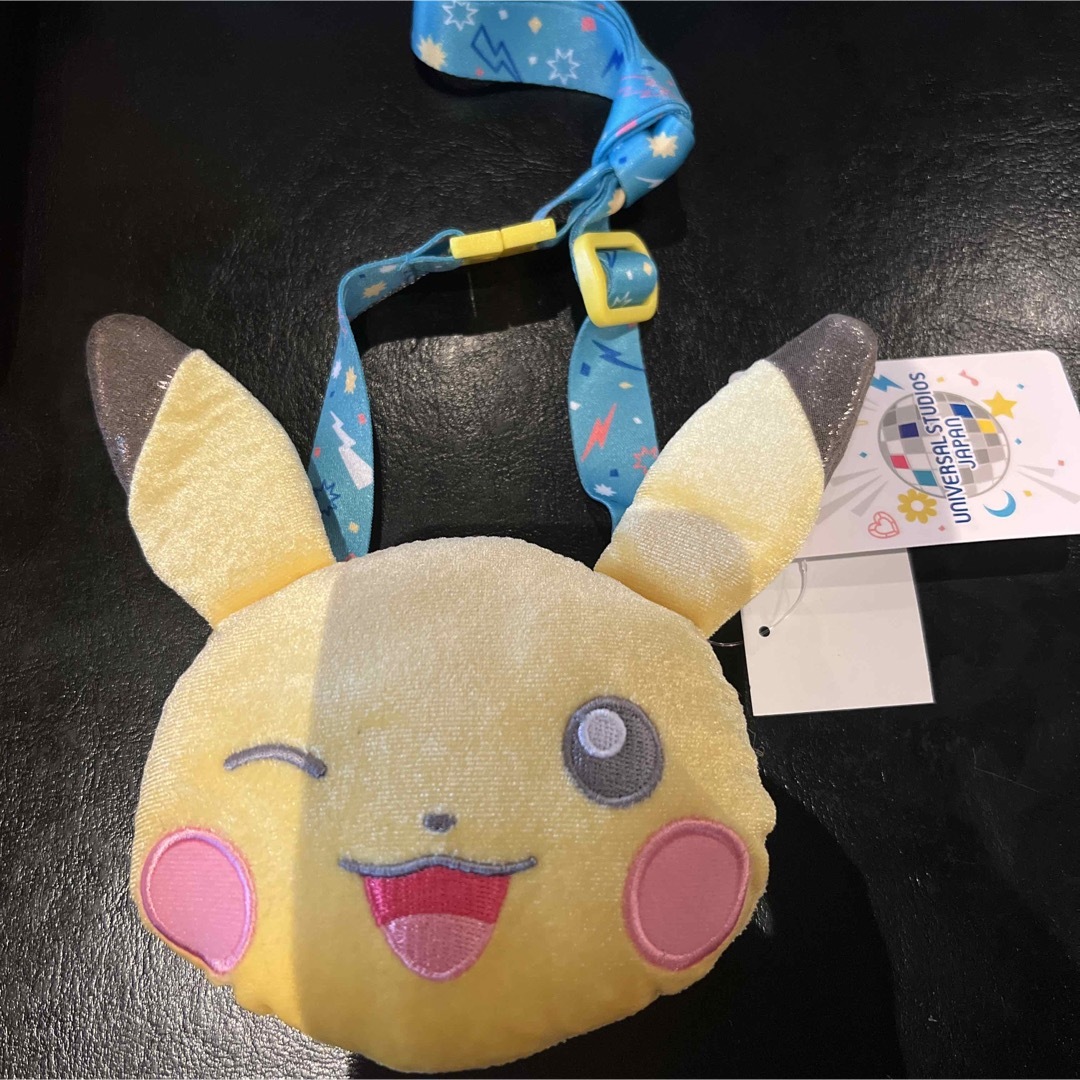 USJ限定　ポケモン　ピカチュウ　チケットホルダー　パスケース　ユニバ　グッズ エンタメ/ホビーのおもちゃ/ぬいぐるみ(キャラクターグッズ)の商品写真