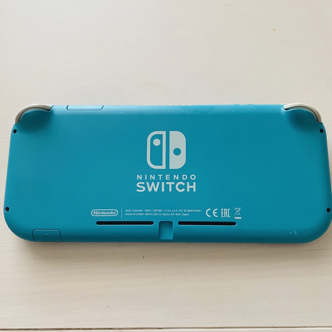 Nintendo Switch(ニンテンドースイッチ)の【中古品】Nintendo Switchlight エンタメ/ホビーのゲームソフト/ゲーム機本体(携帯用ゲーム機本体)の商品写真