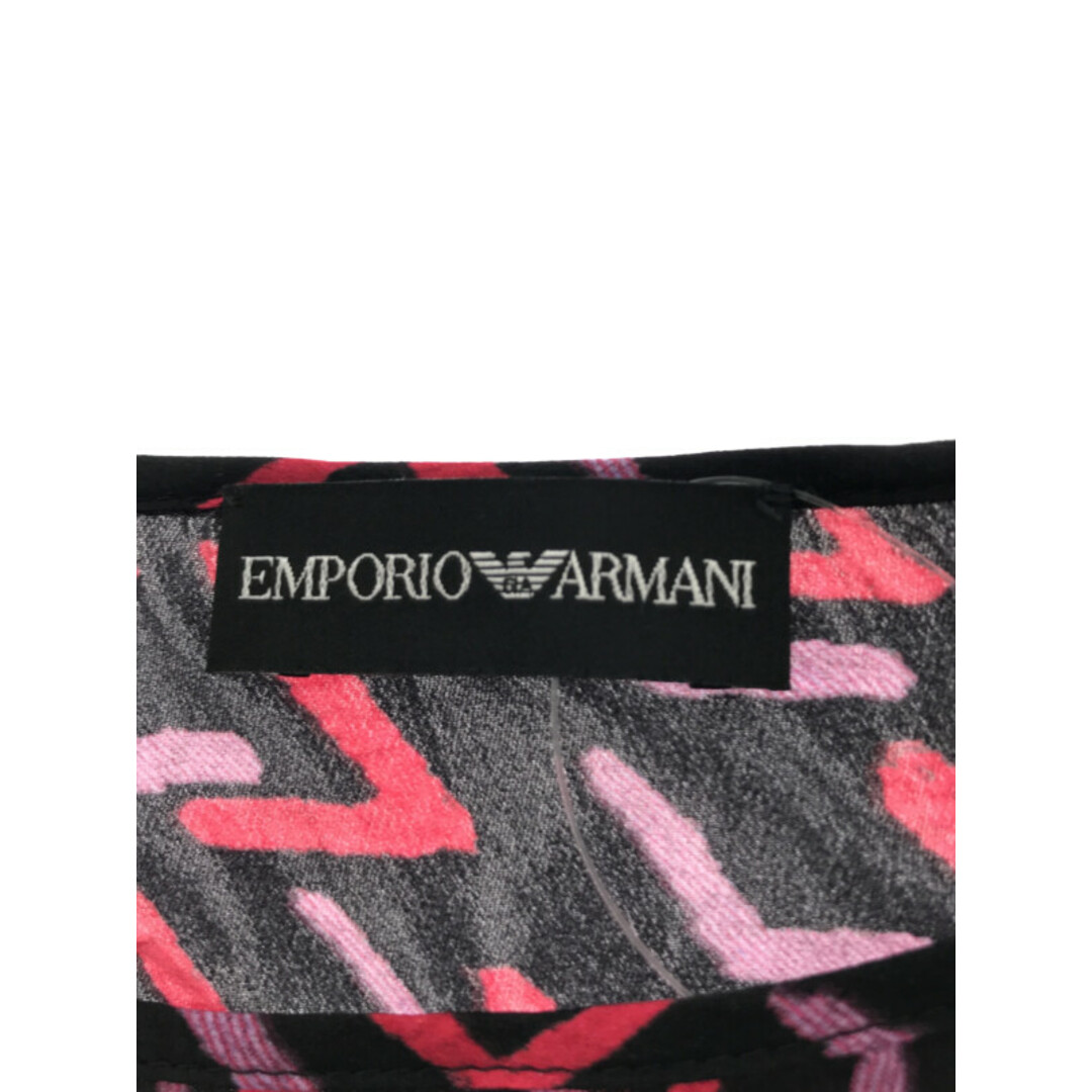 Emporio Armani(エンポリオアルマーニ)のEMPORIO ARMANI エンポリオアルマーニ 総柄シルクブラウス ブラック レッド レディースのトップス(シャツ/ブラウス(半袖/袖なし))の商品写真