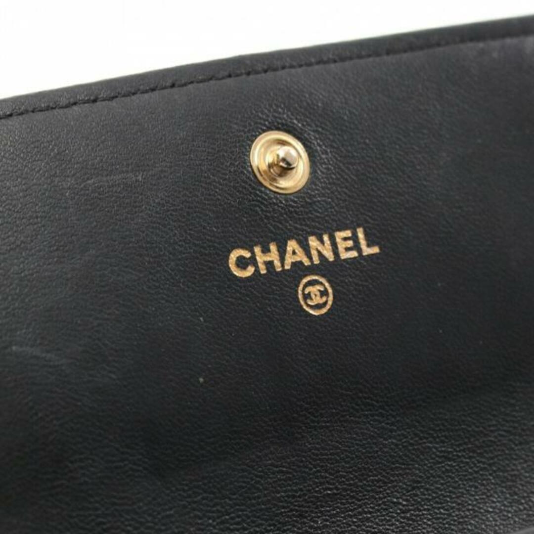 CHANEL(シャネル)のマトラッセ 二つ折り長財布 ラムスキン ブラック ゴールド金具 レディースのファッション小物(財布)の商品写真