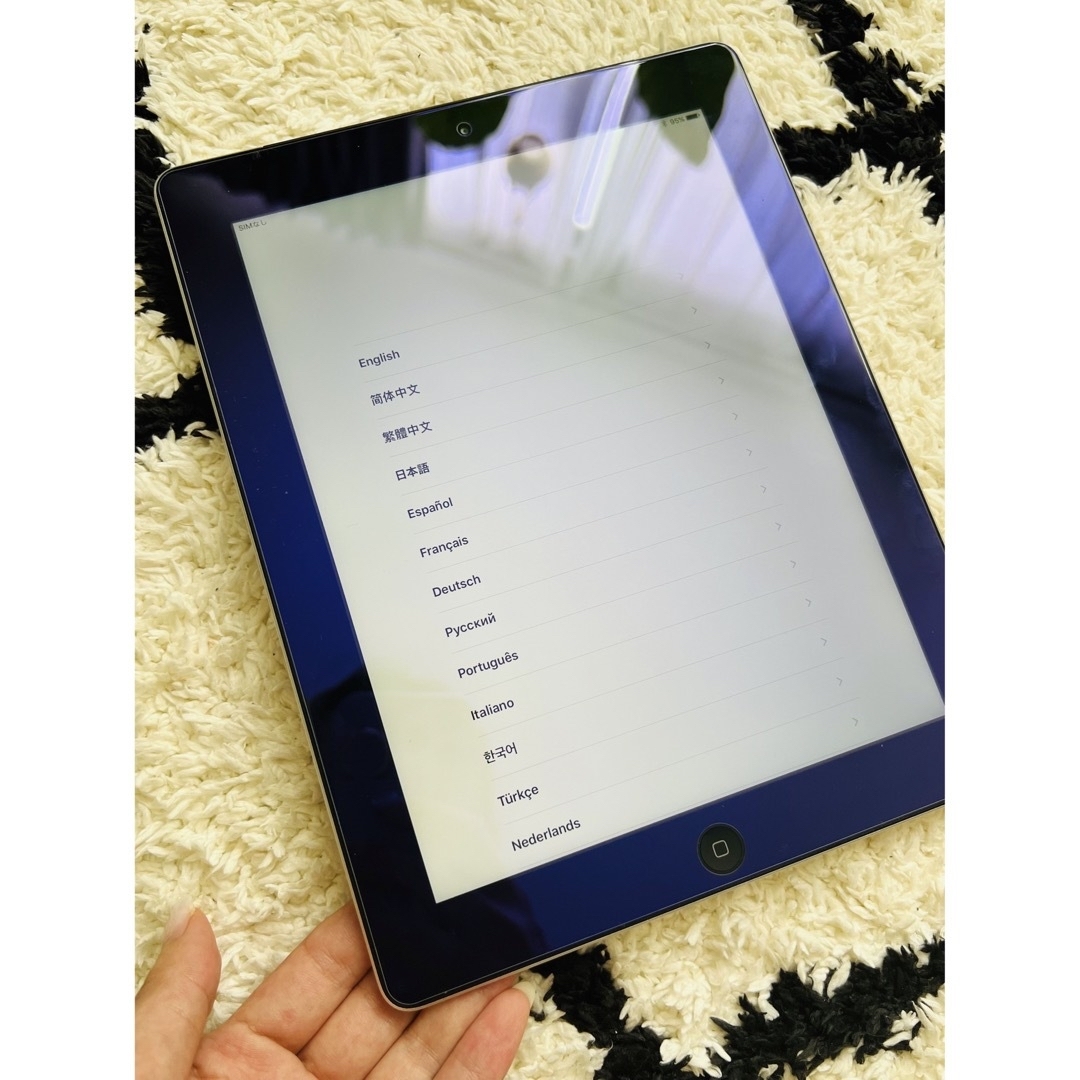 iPad(アイパッド)のiPad  WiFi 9.7インチ 28GB  Apple 第4世代 タブレット スマホ/家電/カメラのPC/タブレット(タブレット)の商品写真