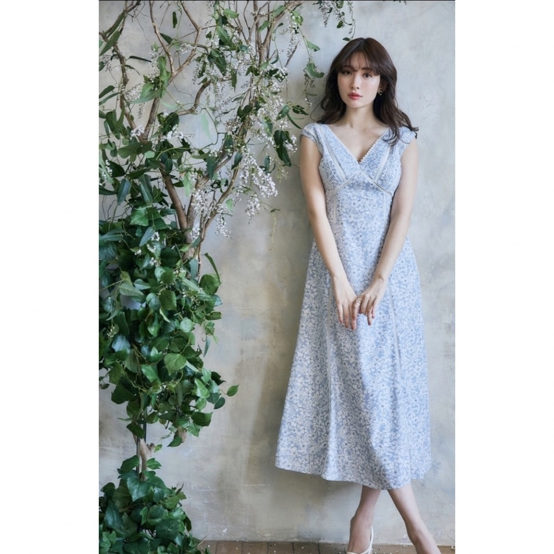 Herlipto Lace Trimmed Floral Dress - ロングワンピース/マキシワンピース