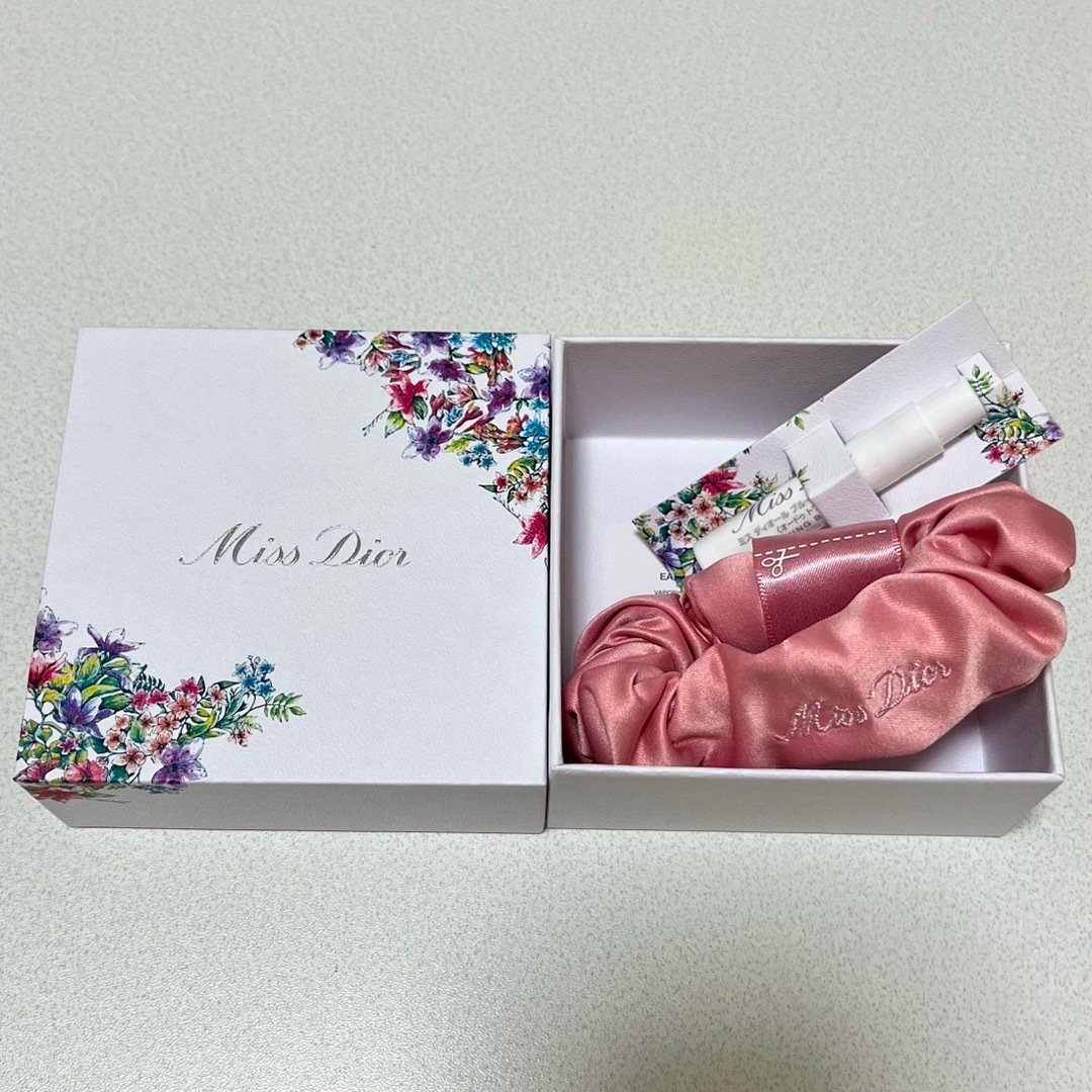 Dior - 【ゆいちゃんさま専用】Dior Miss Diorシュシュ＆香水＆限定箱