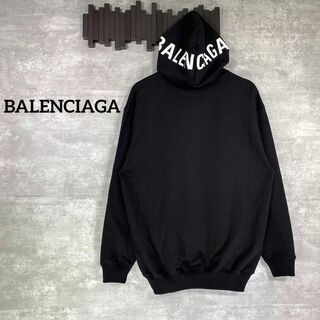 バレンシアガ(Balenciaga)の『BALENCIAGA』バレンシアガ (XS) オーバーサイズロゴパーカー(パーカー)