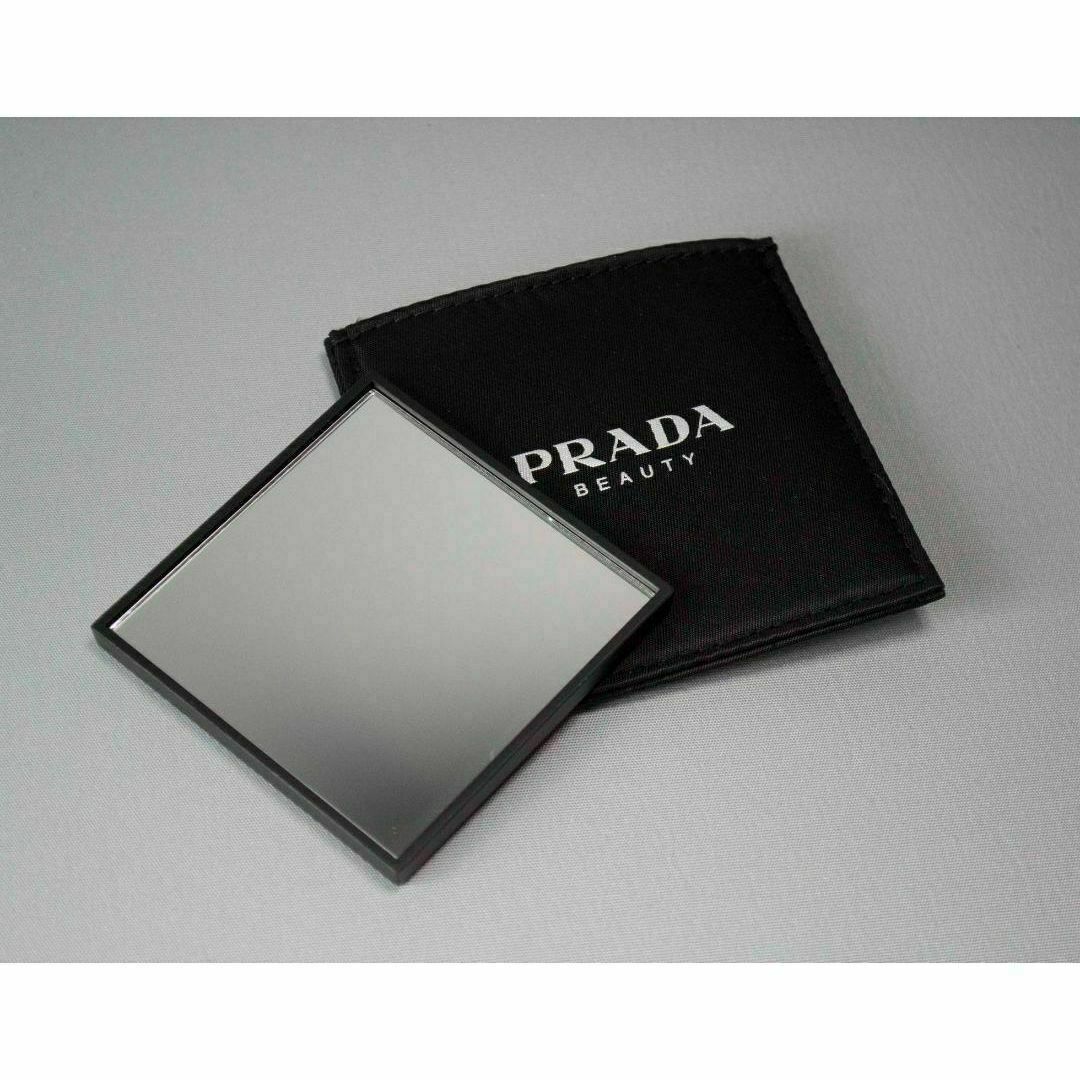 PRADA(プラダ)のprdmir1 新品未使用本物 PRADA プラダ ノベルティミラー レディースのファッション小物(ミラー)の商品写真