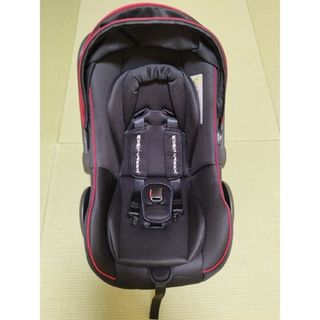 MUM'S  CARRY チャイルドシート(自動車用チャイルドシート本体)