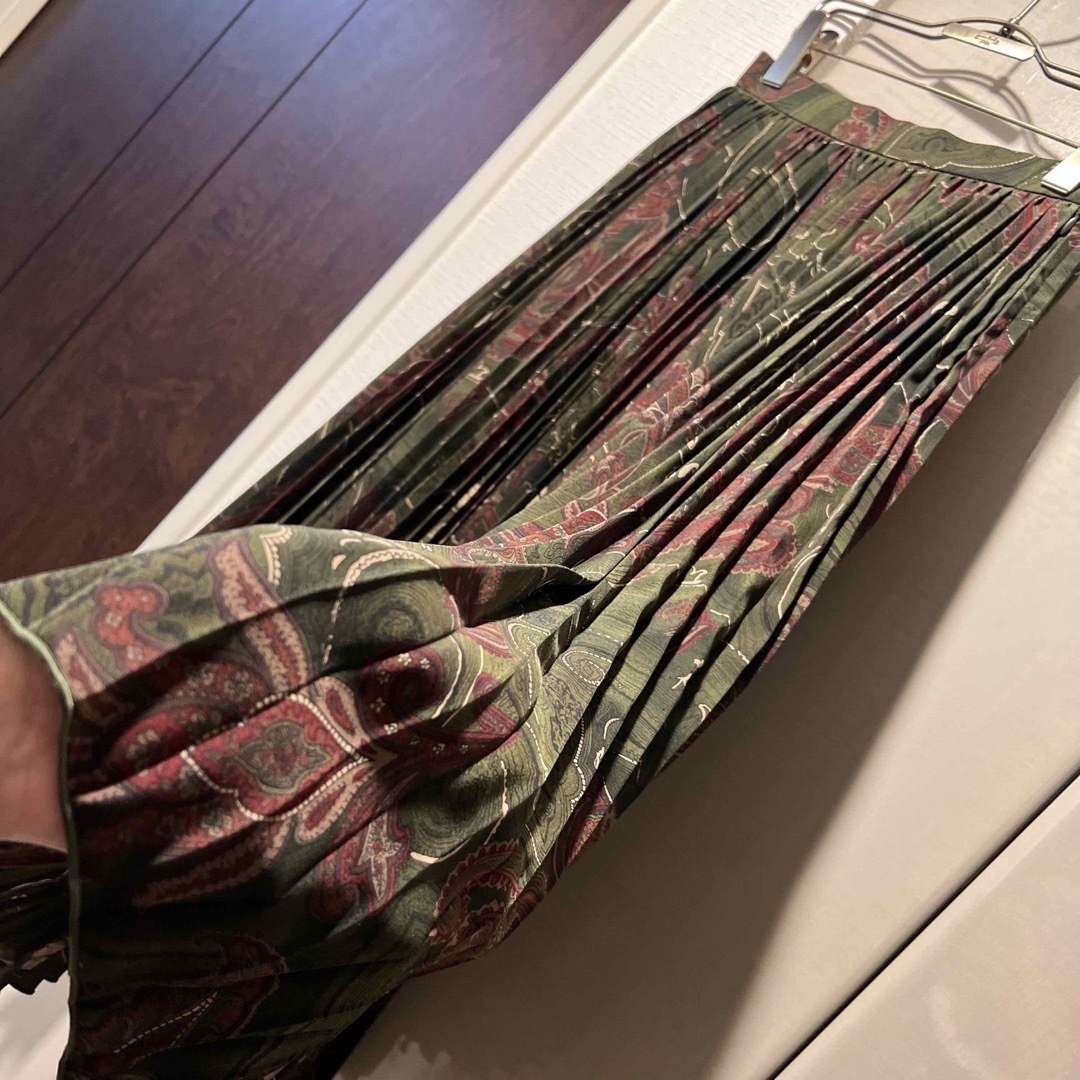 プリーツスカート　プリーツ　 レディースのスカート(ひざ丈スカート)の商品写真