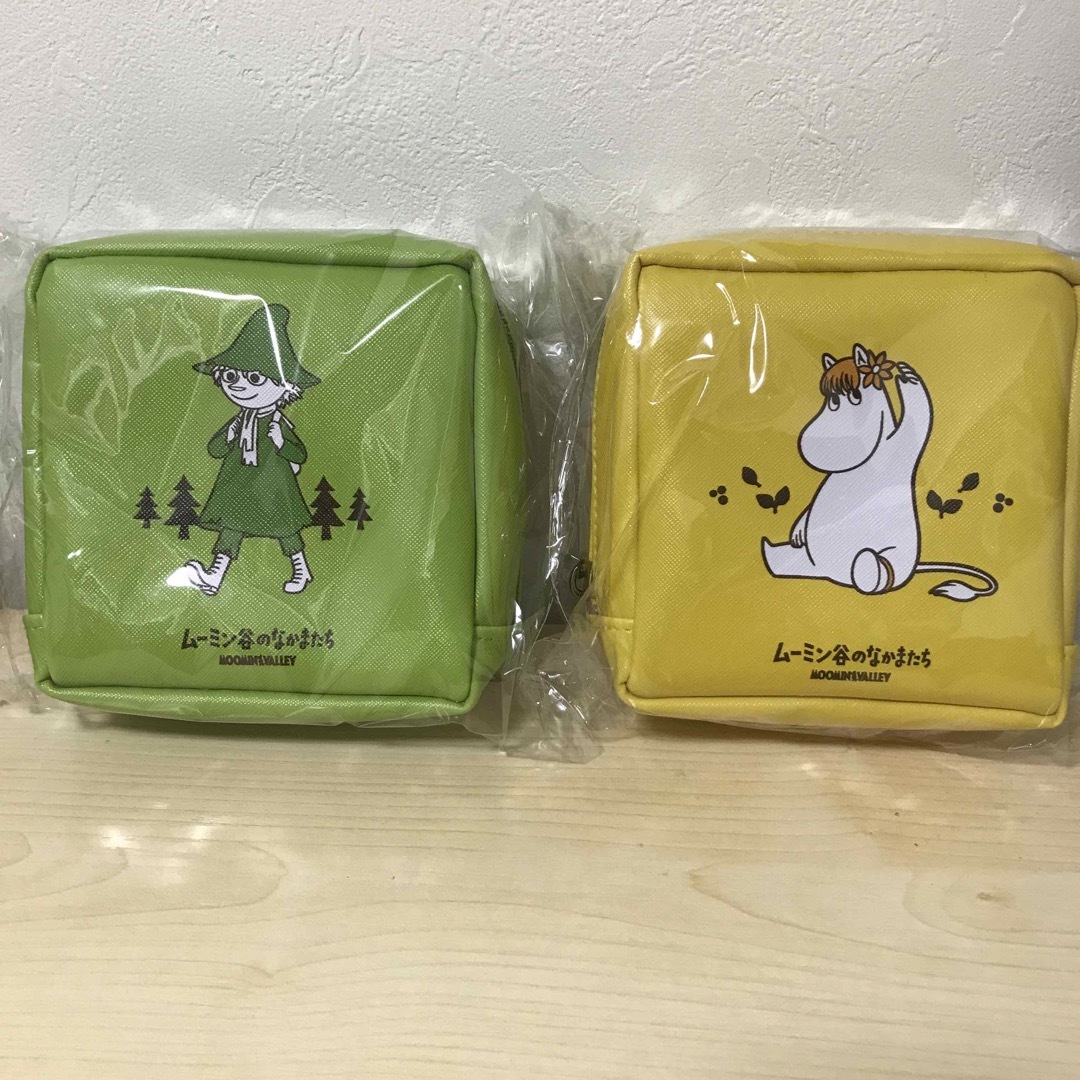 MOOMIN(ムーミン)のムーミン谷のなかまたち　ポーチ2個セット エンタメ/ホビーのおもちゃ/ぬいぐるみ(キャラクターグッズ)の商品写真