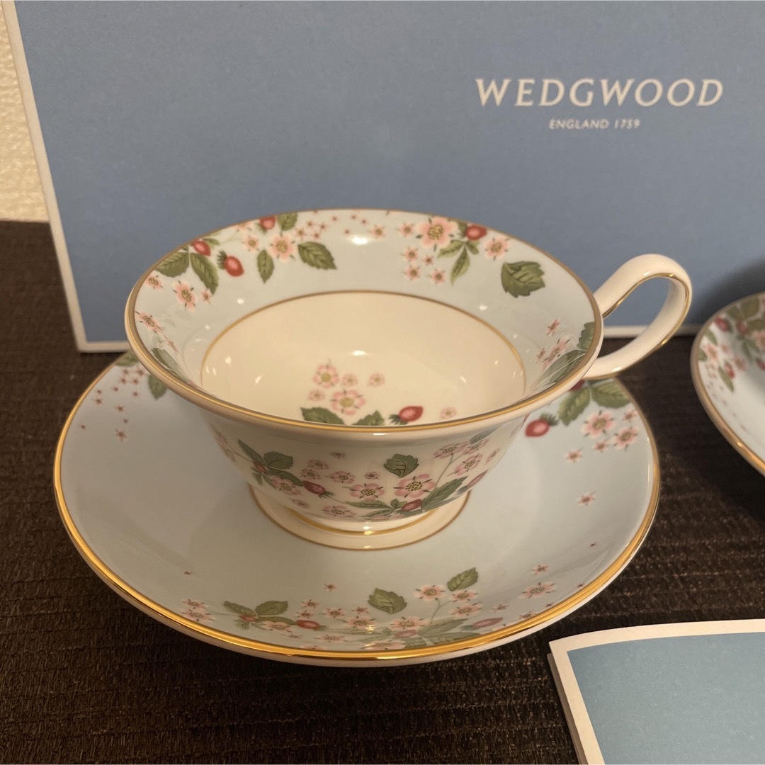 ウェッジウッドwedgwoodワイルドストロベリー カップソーサ ピオニー 5点