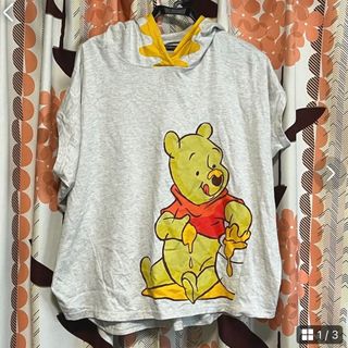 クマノプーサン(くまのプーさん)のプーさん　Disney ディズニー　半袖Tシャツ　半袖パーカー　フード付き　秋(Tシャツ(半袖/袖なし))