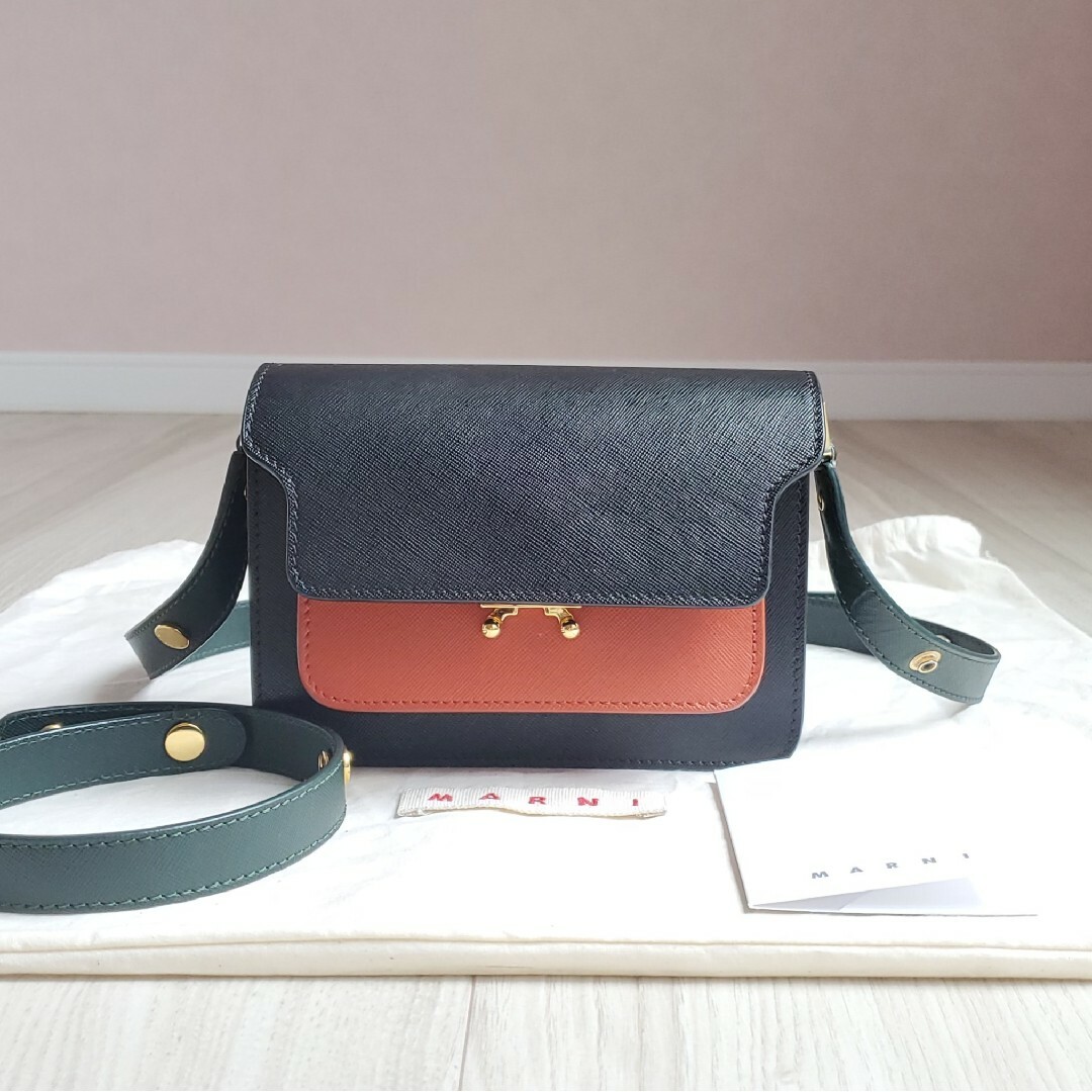 MARNI マルニ ショルダーバッグ カーフ イエロー ネイビー トランクバッグ