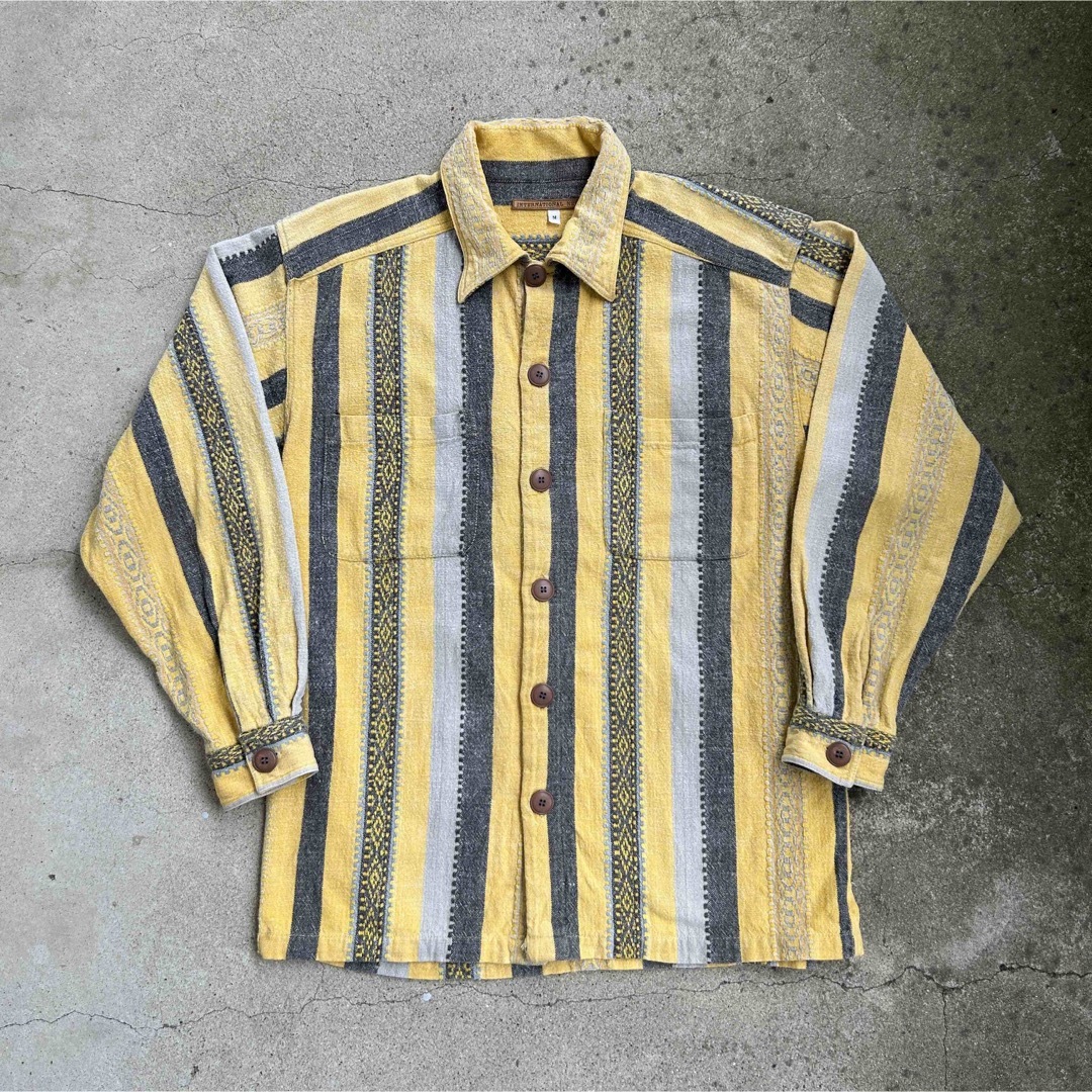 INTERNATIONAL NEWS BLANKET SHIRT