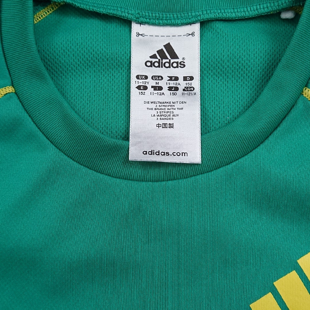 adidas(アディダス)のアディダス 半袖 緑 150 キッズ/ベビー/マタニティのキッズ服男の子用(90cm~)(Tシャツ/カットソー)の商品写真