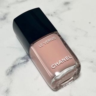 シャネル(CHANEL)の《中古品》CHANEL ネイル　588 ヌーヴォラ ロザ(マニキュア)