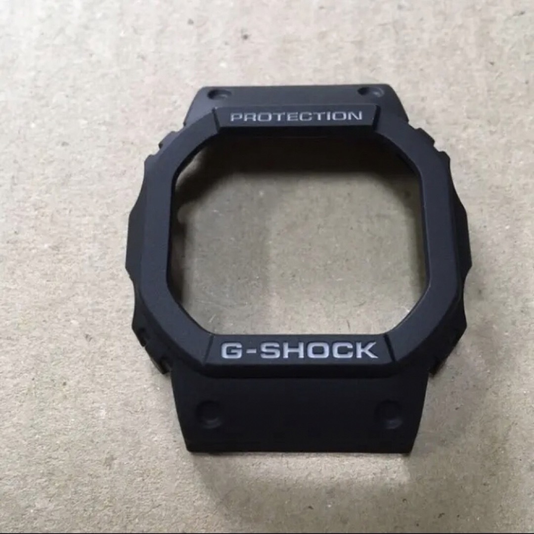 G-SHOCK(ジーショック)のCASIO G-SHOCK dw5600 e ベゼル カシオ Gショック メンズの時計(腕時計(デジタル))の商品写真