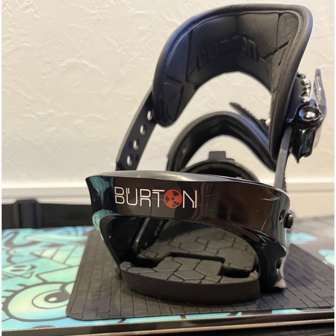 BURTON(バートン)のBurtonバートン　スノーボード板130 スポーツ/アウトドアのスノーボード(ボード)の商品写真