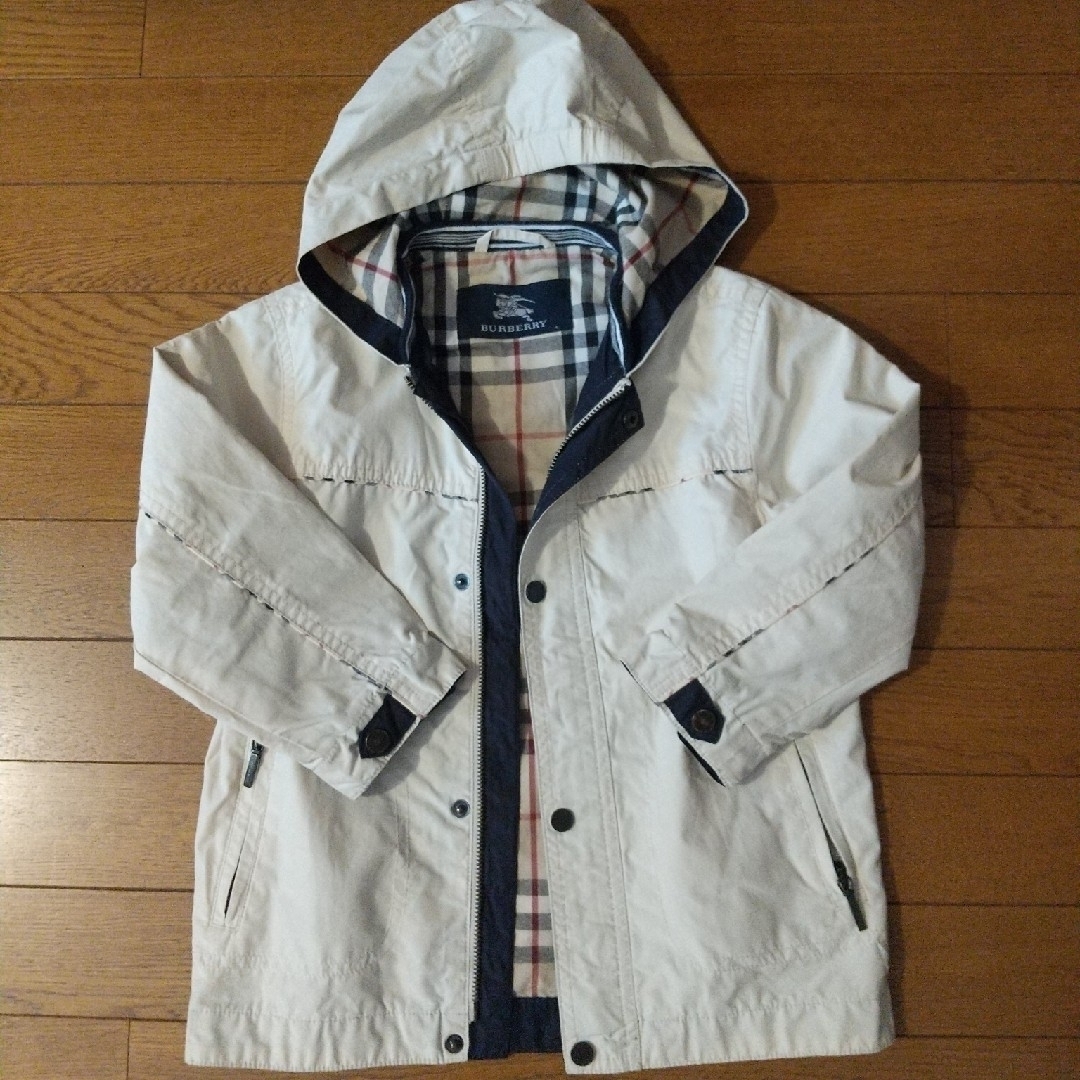 BURBERRY - バーバリーパーカー 110(サイズ4)の通販 by かー's shop