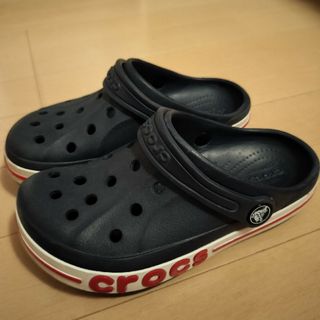 クロックス(crocs)の美品クロックサンダル20から21センチ？(サンダル)