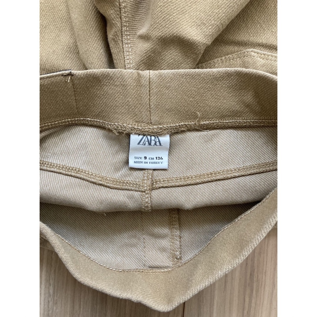 ZARA(ザラ)のZARA キッズ　パンツ キッズ/ベビー/マタニティのキッズ服女の子用(90cm~)(パンツ/スパッツ)の商品写真