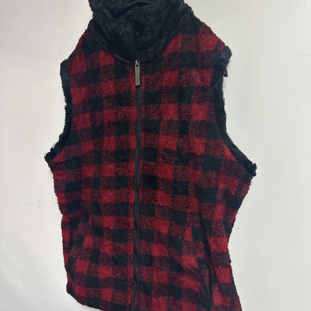 WOOLRICH(ウールリッチ)のウールリッチ　ボアベスト　ヴィンテージ　赤チェック　Mサイズ メンズのジャケット/アウター(その他)の商品写真