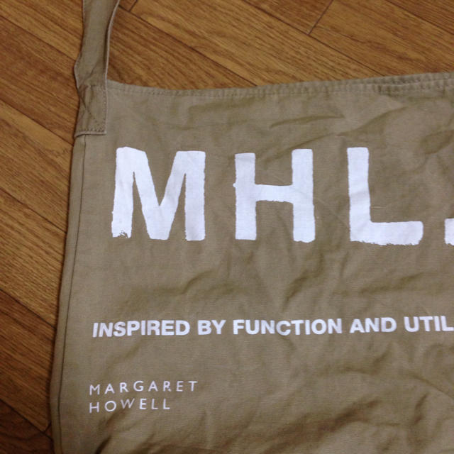 MARGARET HOWELL(マーガレットハウエル)のMHLショルダーバッグ レディースのバッグ(ショルダーバッグ)の商品写真