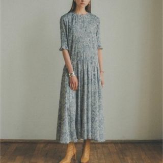 クラネ(CLANE)のCLANE クラネ　CHINTZ FLOWER PLEAT ONE PIECE(ロングワンピース/マキシワンピース)