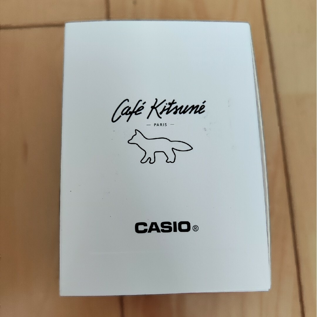 KITSUNE(キツネ)のCafe Kitsune x Casio A168WECK-7AJR レディースのファッション小物(腕時計)の商品写真