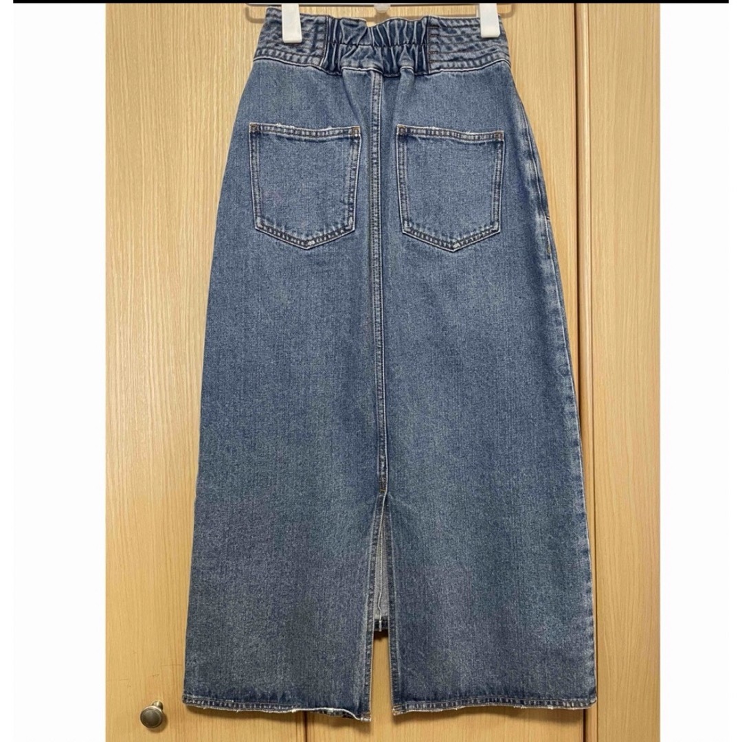 Ameri VINTAGE(アメリヴィンテージ)のNESS POCKET DENIM SKIRT レディースのスカート(ロングスカート)の商品写真