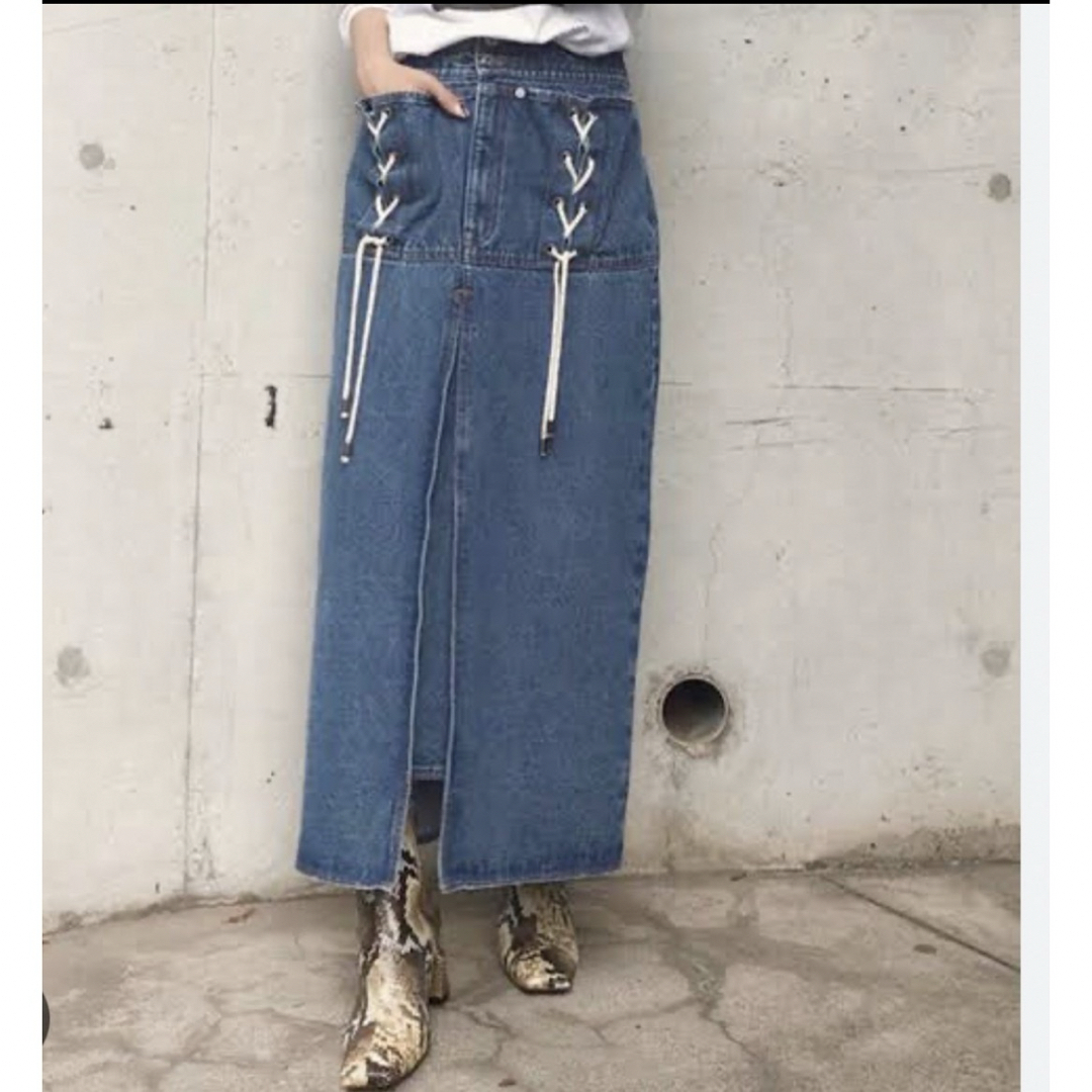 Ameri VINTAGE(アメリヴィンテージ)のNESS POCKET DENIM SKIRT レディースのスカート(ロングスカート)の商品写真