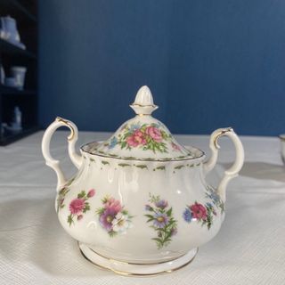 ロイヤルアルバート エンタメ/ホビーの通販 17点 | ROYAL ALBERTを買う