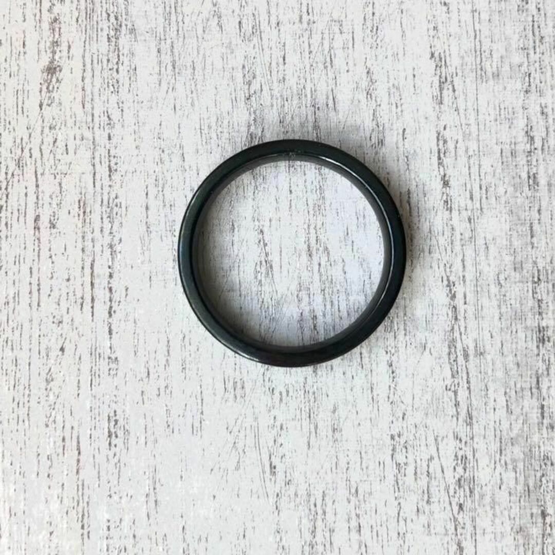 アレルギー対応！ステンレス製　平打ち4mmブラックリング　指輪 メンズのアクセサリー(リング(指輪))の商品写真