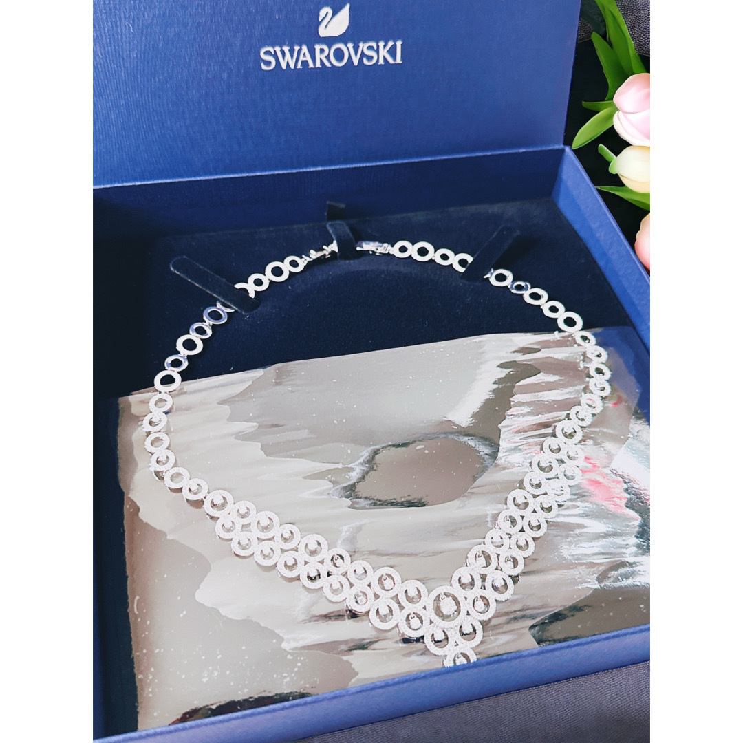 SWAROVSKI(スワロフスキー)のネックレス レディースのアクセサリー(ネックレス)の商品写真