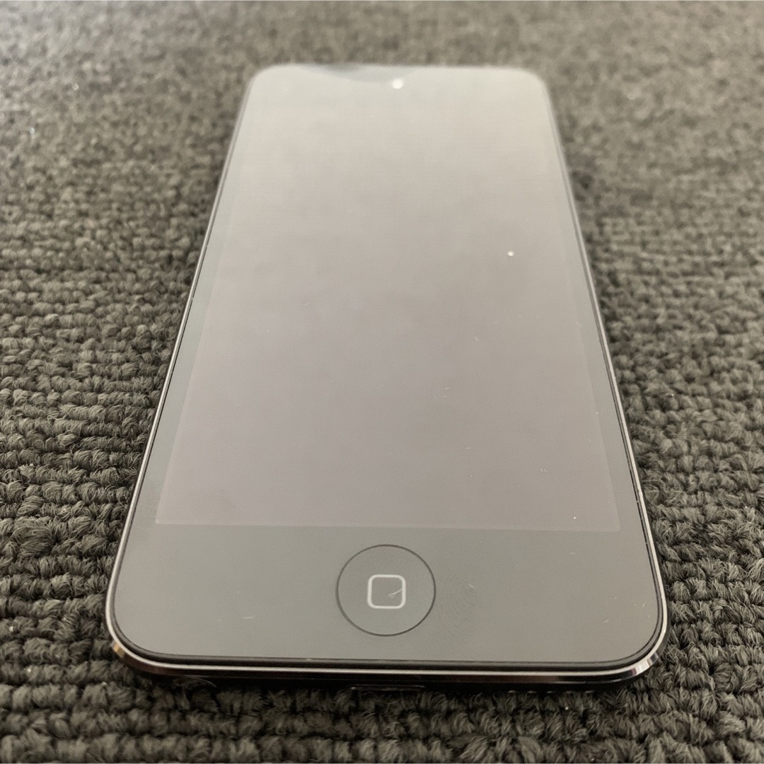 iPod touch(アイポッドタッチ)のApple iPod touch 第7世代 A2178 32GB MVHW2J/ スマホ/家電/カメラのオーディオ機器(ポータブルプレーヤー)の商品写真