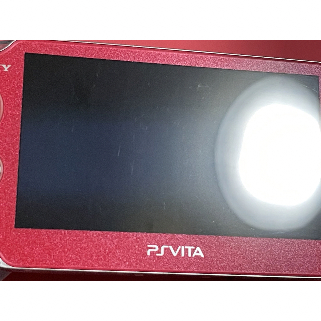 PlayStation Vita(プレイステーションヴィータ)のvita   3.60   コズミックレッド　C エンタメ/ホビーのゲームソフト/ゲーム機本体(携帯用ゲーム機本体)の商品写真