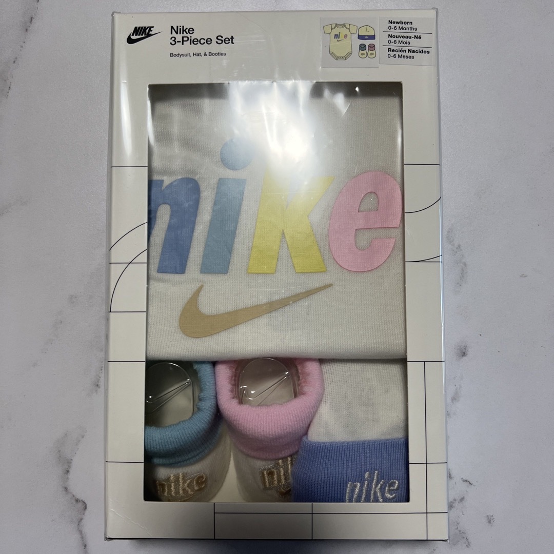 NIKE(ナイキ)のNIKE ベビー キッズ/ベビー/マタニティのベビー服(~85cm)(ロンパース)の商品写真