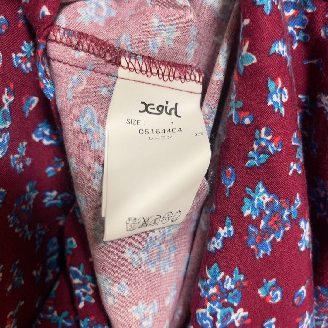 X-girl(エックスガール)のX-girl MIDNIGHT FLOWER DRAPED SHIRT レディースのトップス(シャツ/ブラウス(長袖/七分))の商品写真