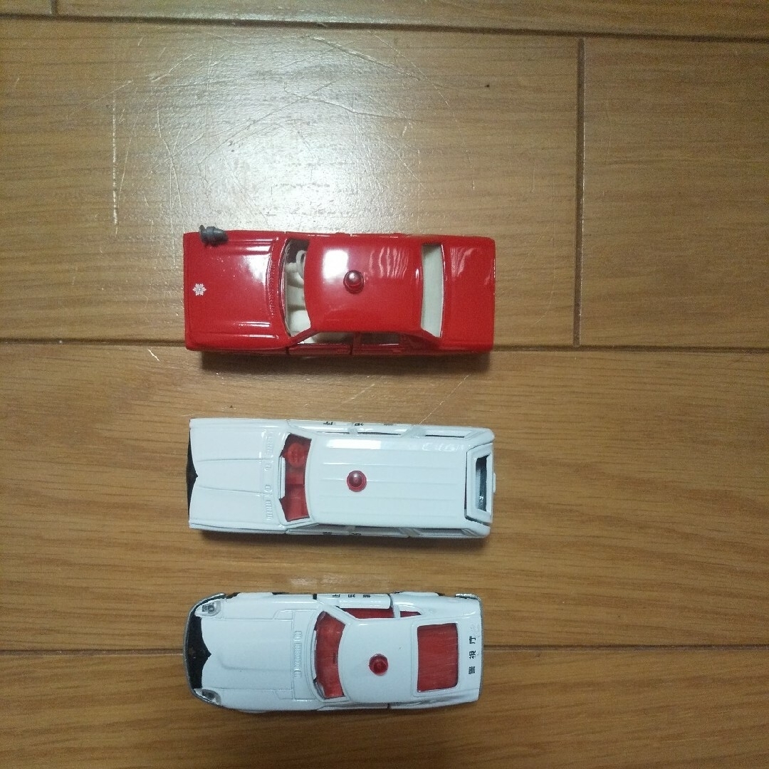 トミカ ミュージアム 緊急車館 3台セット (中国製)
