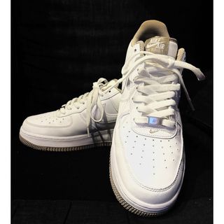 ナイキ(NIKE)の爽やかな人気の白/青　NIKE ナイキエアフォース1 '07   28.0 (スニーカー)