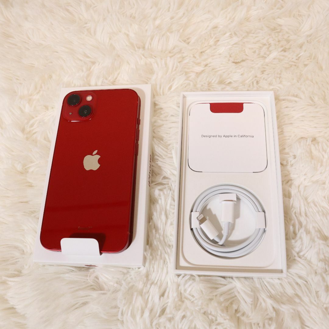 Apple(アップル)の未使用品 iPhone 13 128GB RED アイフォン. スマホ/家電/カメラのスマートフォン/携帯電話(スマートフォン本体)の商品写真