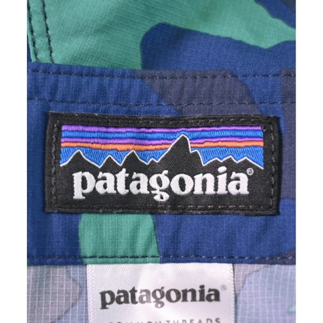 patagonia(パタゴニア)のpatagonia パタゴニア ショートパンツ 36(S位) 青x緑x紺(総柄) 【古着】【中古】 メンズのパンツ(ショートパンツ)の商品写真