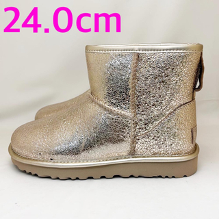 アグ(UGG)の新品 UGG ブーツ METALLIC SPARKLE ゴールド 24.0cm(ブーツ)
