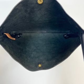 23H42 IL BISONTE イルビゾンテ ショルダーバッグ 本革-