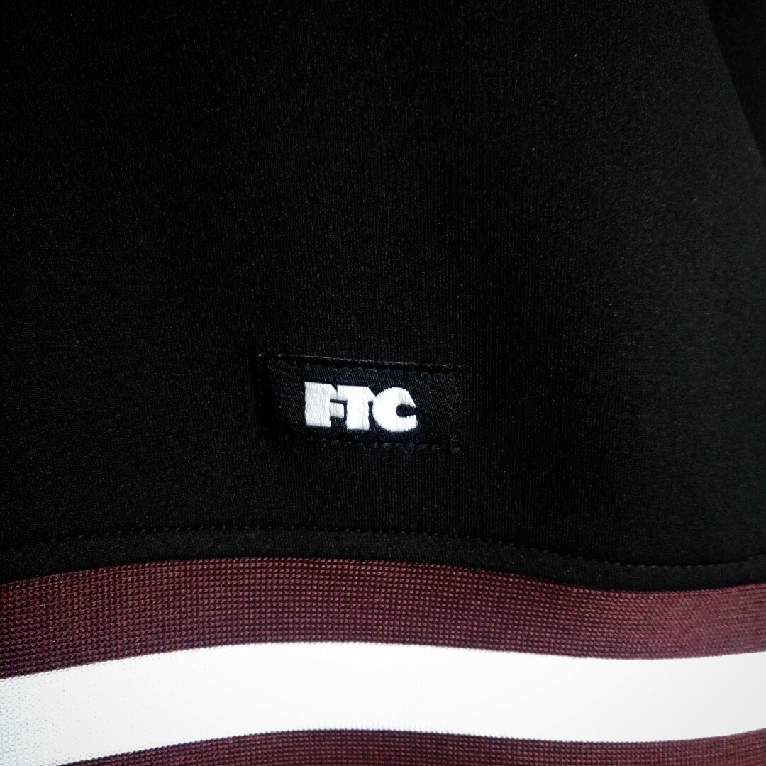 FTC(エフティーシー)の《FTC(エフティーシー)》スモールロゴ　ハーフジップ　トラックジャケット メンズのトップス(ジャージ)の商品写真