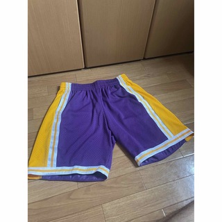 NBA mitchell&ness Lakers shorts L
